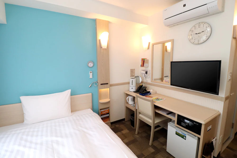 Toyoko Inn Biwako-Sen Minami-Kusatsu-Eki Nishi-Guchi