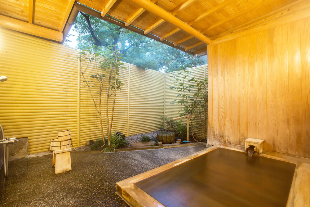 Higashiishikawa Ryokan