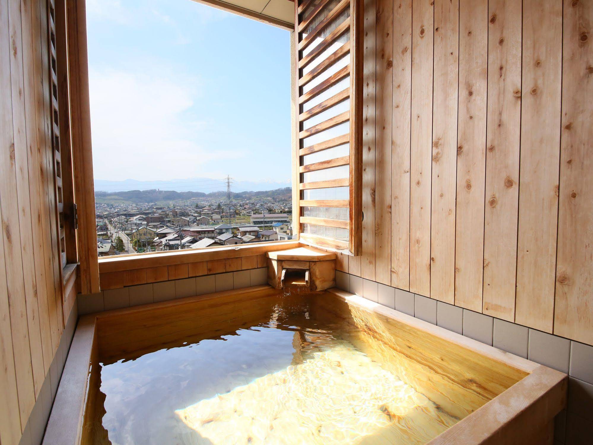 Tamanoyu Ryokan