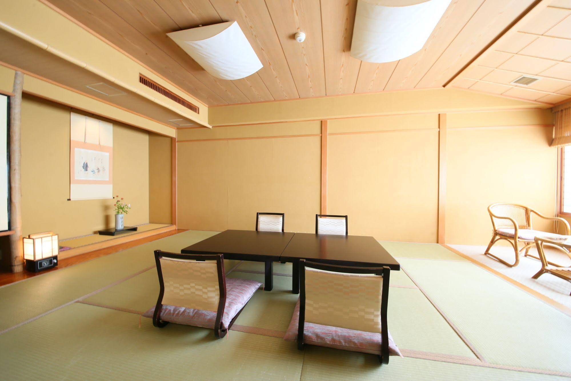 Tamanoyu Ryokan