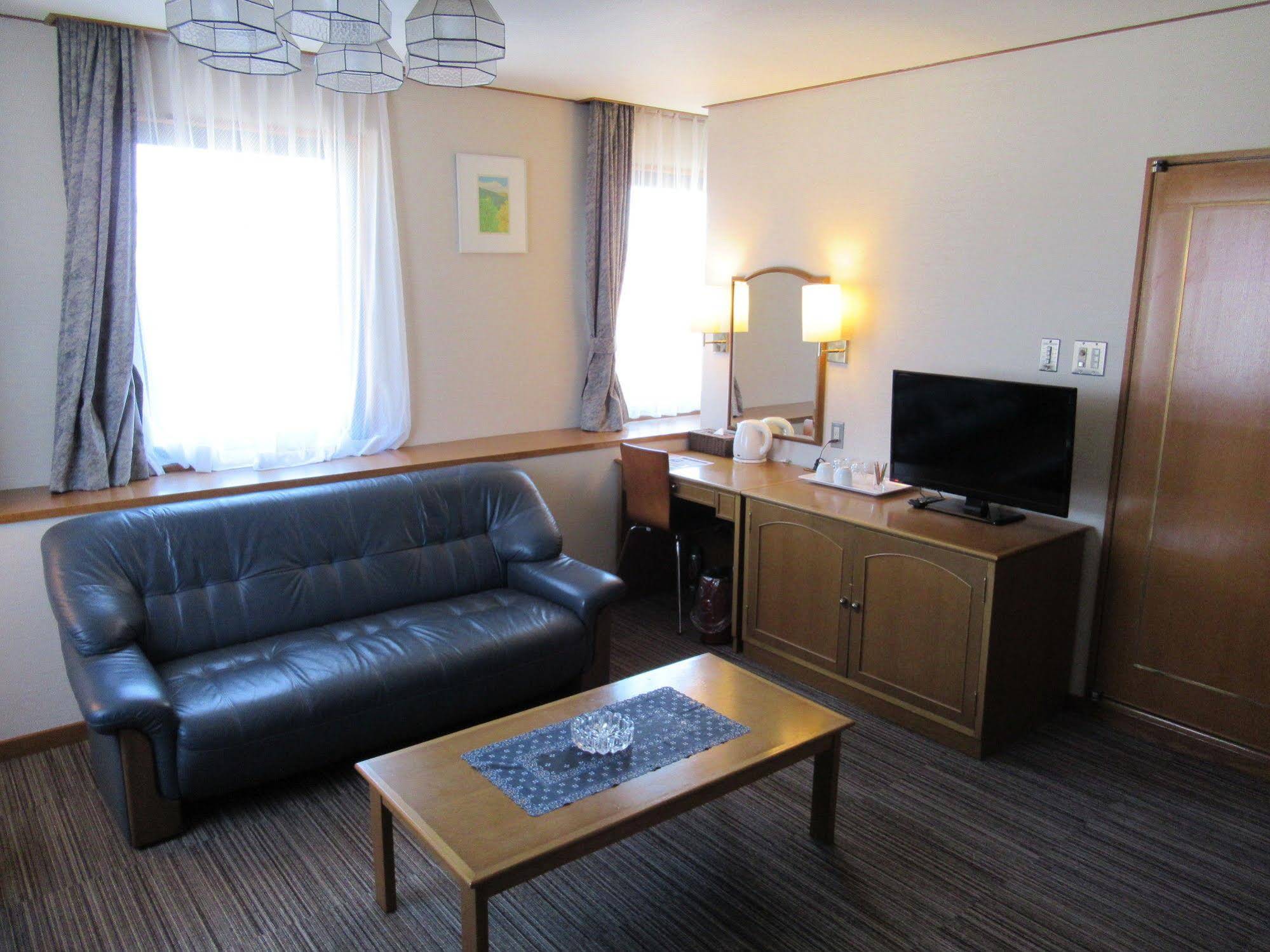 Center Hotel Mihara