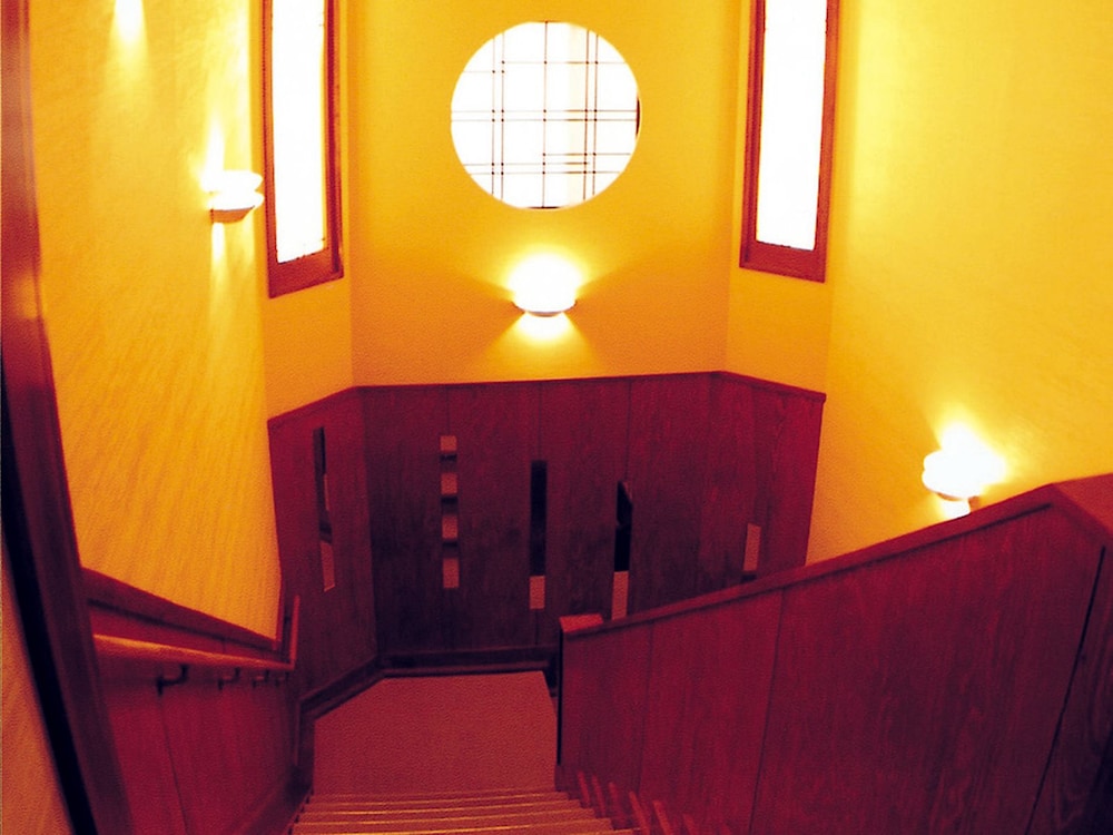 Muikamachi Onsenkyo Kinseikan Grace Court