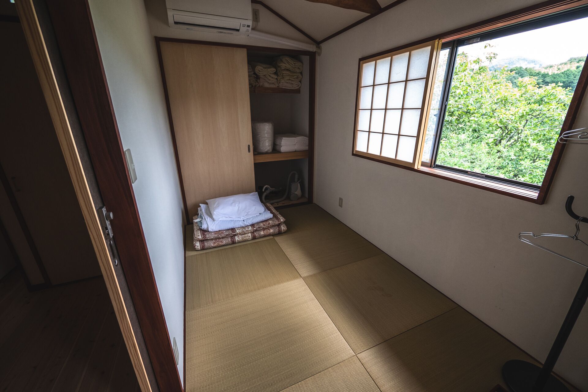 Guesthouse Himawari Hostel