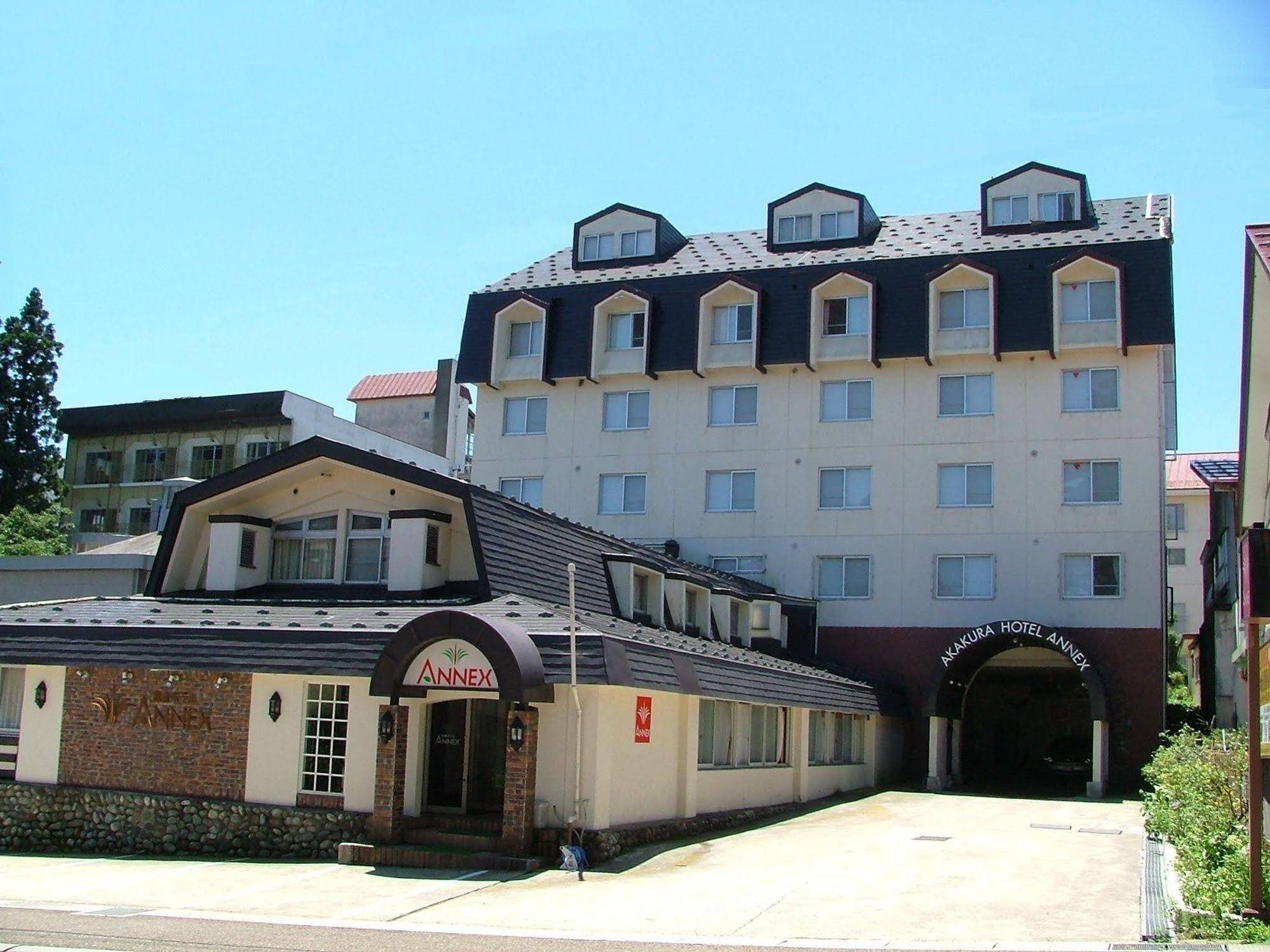 Akakura Hotel & Annex