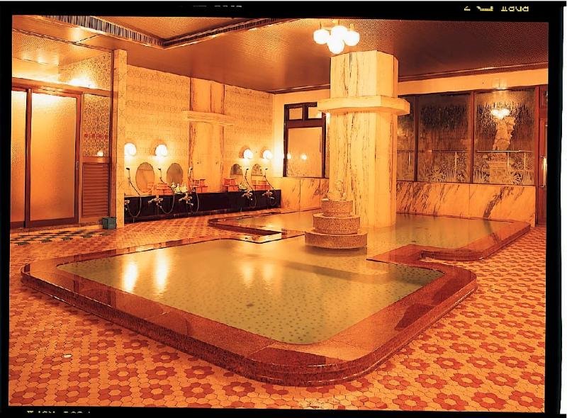 Shirokiya Grand Hotel