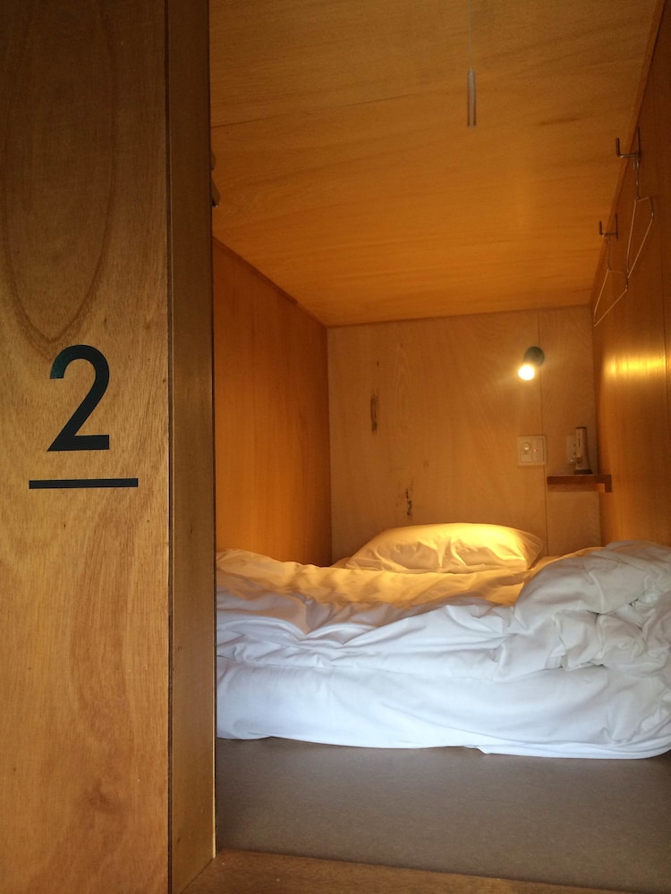 Cafe & Guest House Nagonoya