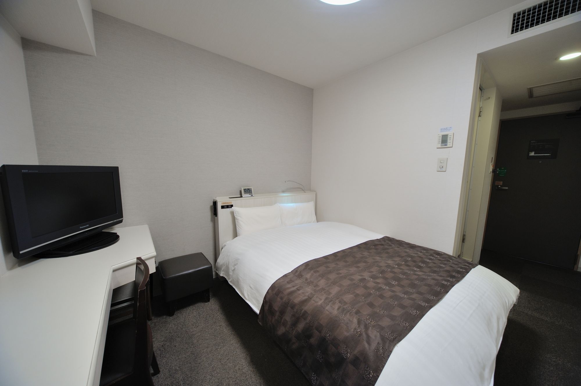 Hamilton Hotel Blue