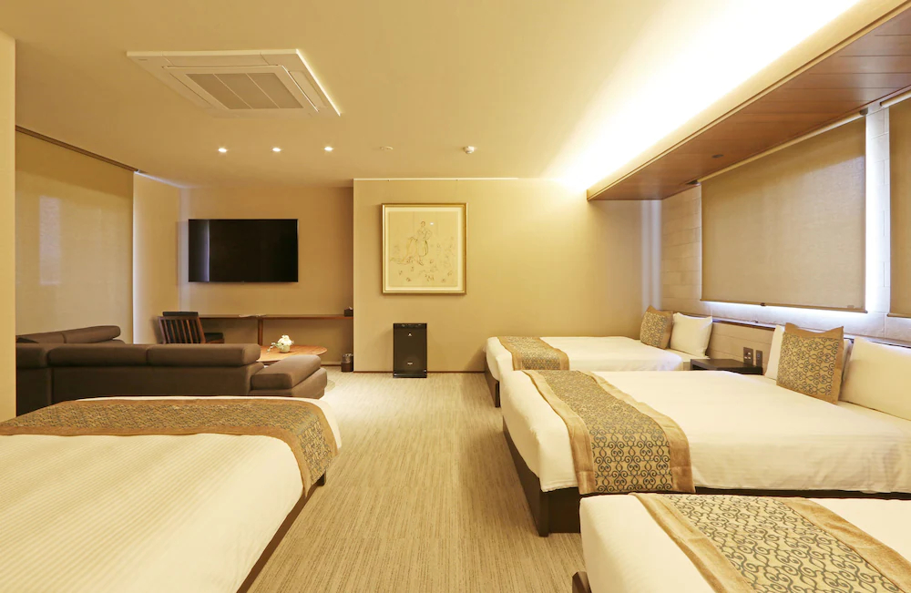 Grand Base Nagoya Ekinishi