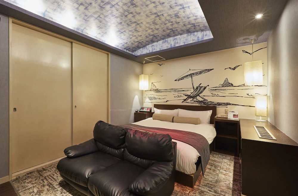 Hotel Love