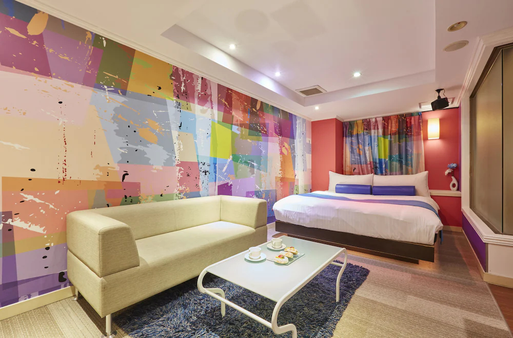 Hotel Love