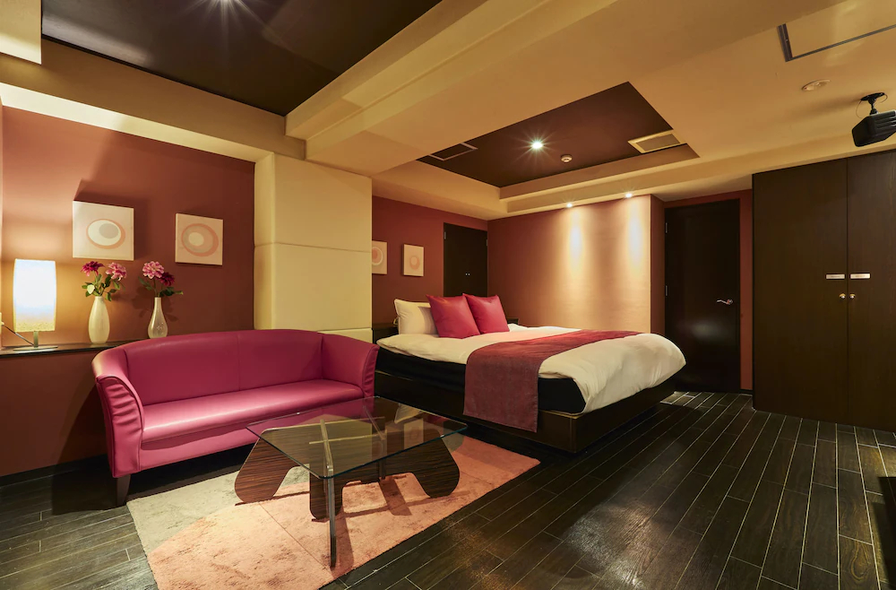 Hotel Love
