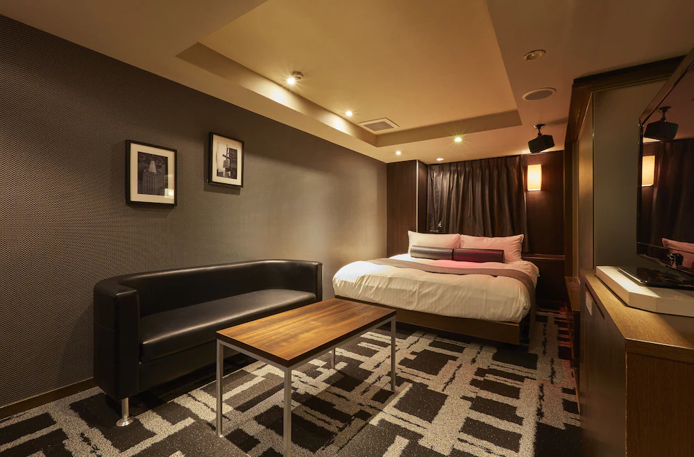 Hotel Love