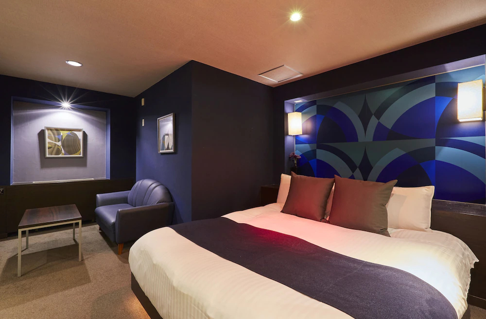 Hotel Love