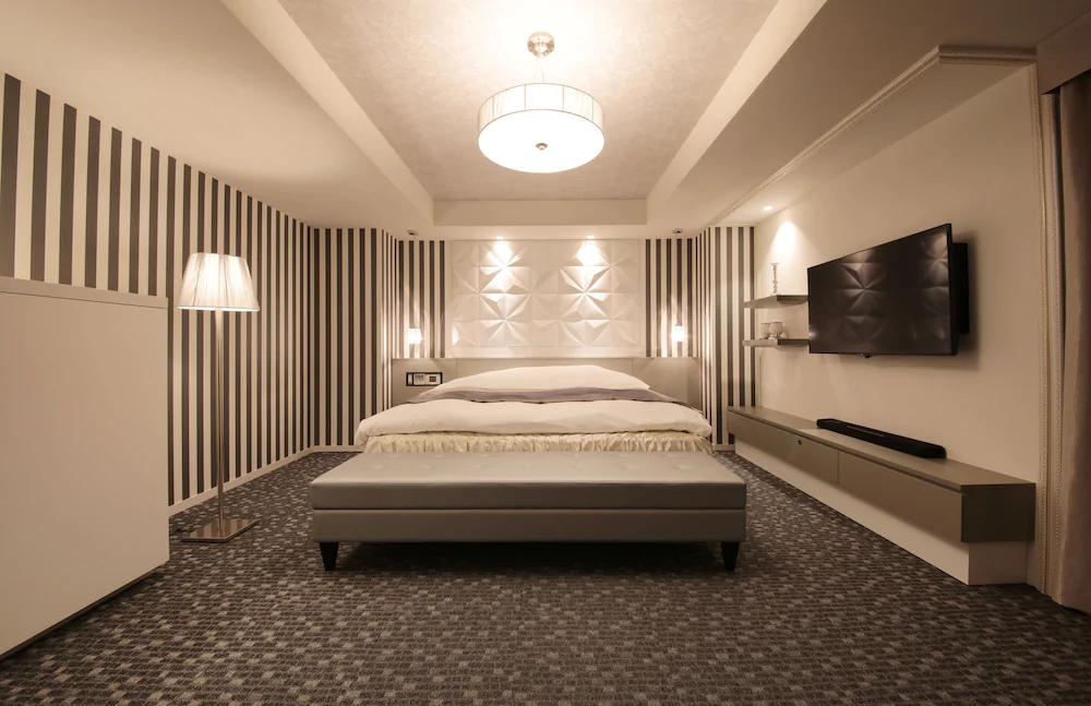 N Hotel