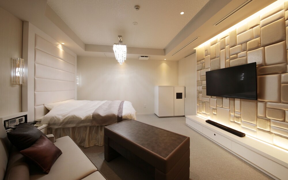 N Hotel