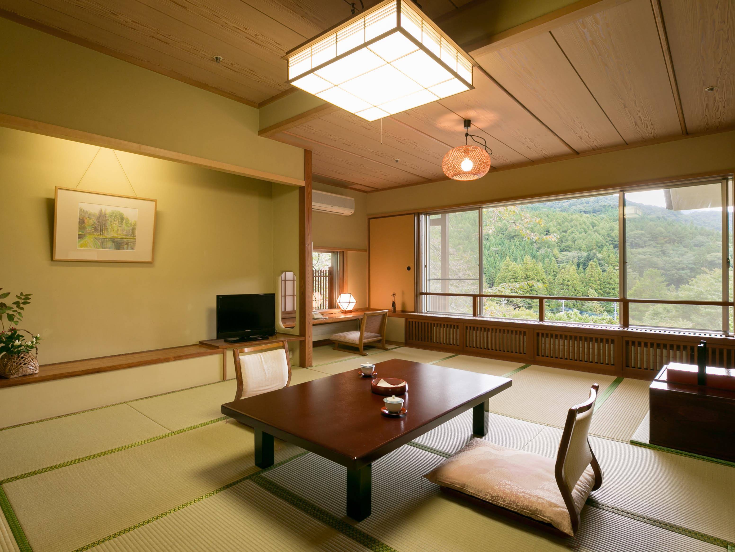 Shima Tamura