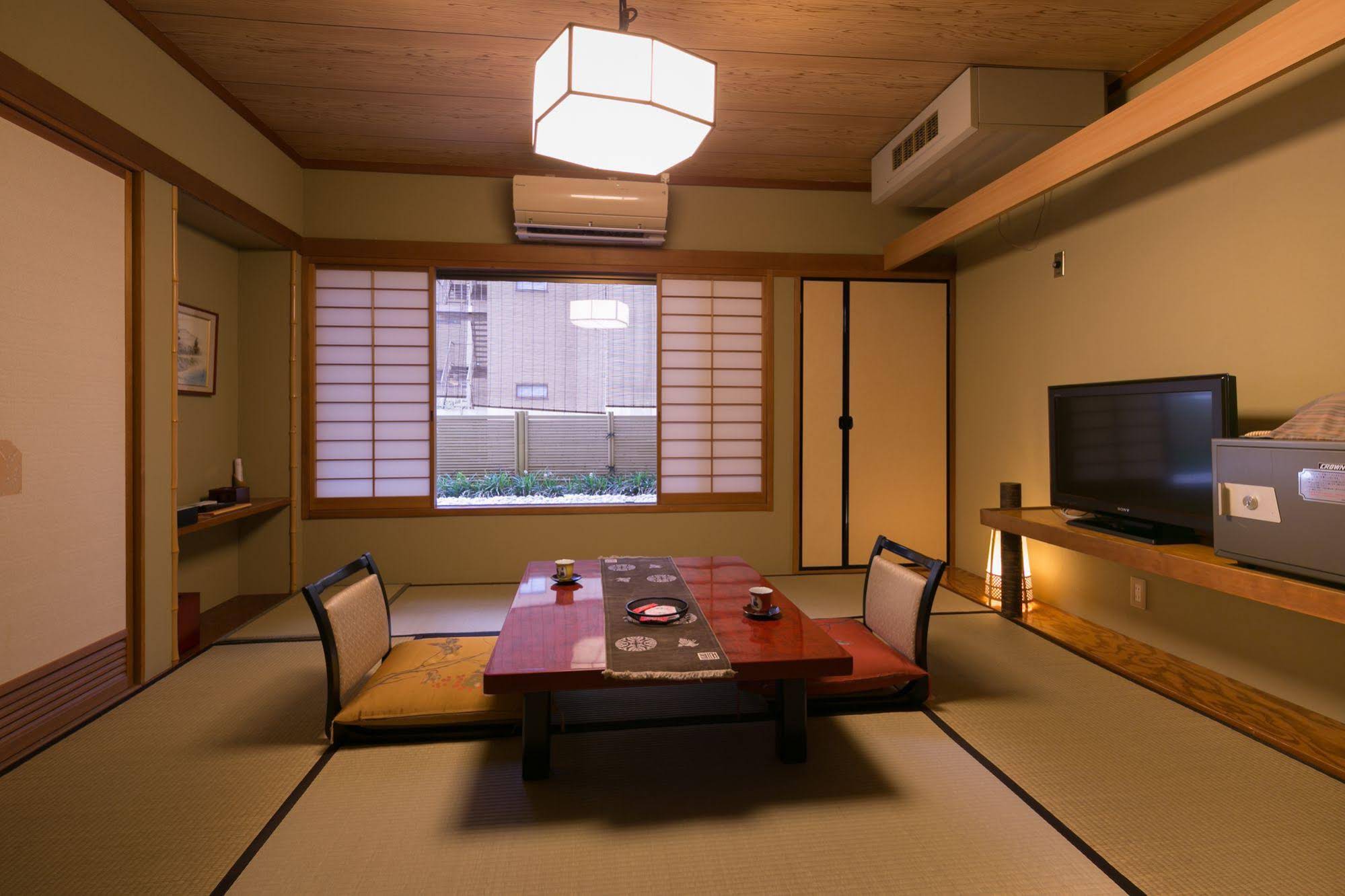 Toshimaya