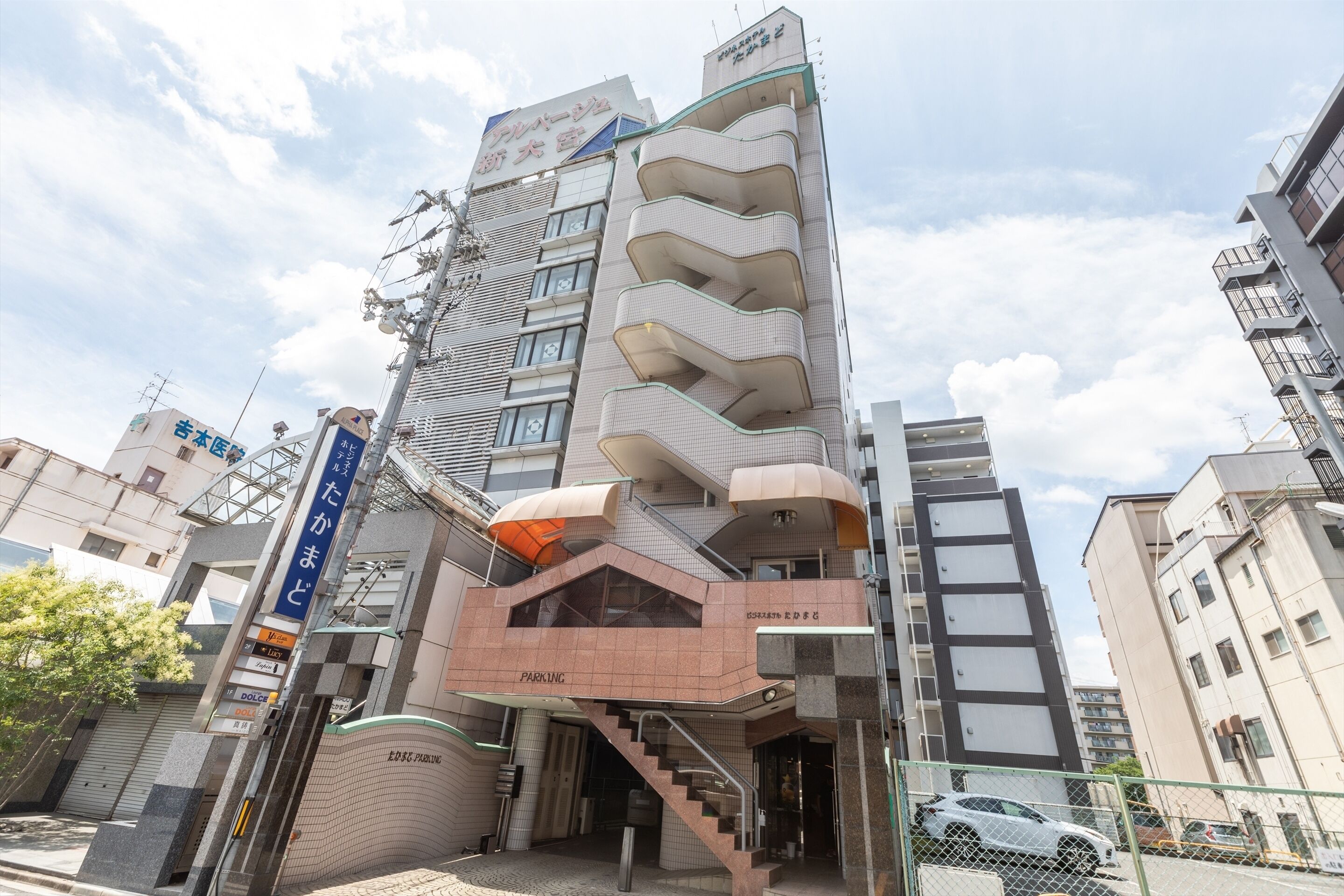 Tabist Business Hotel Takamado Shin-Omiya by OYO