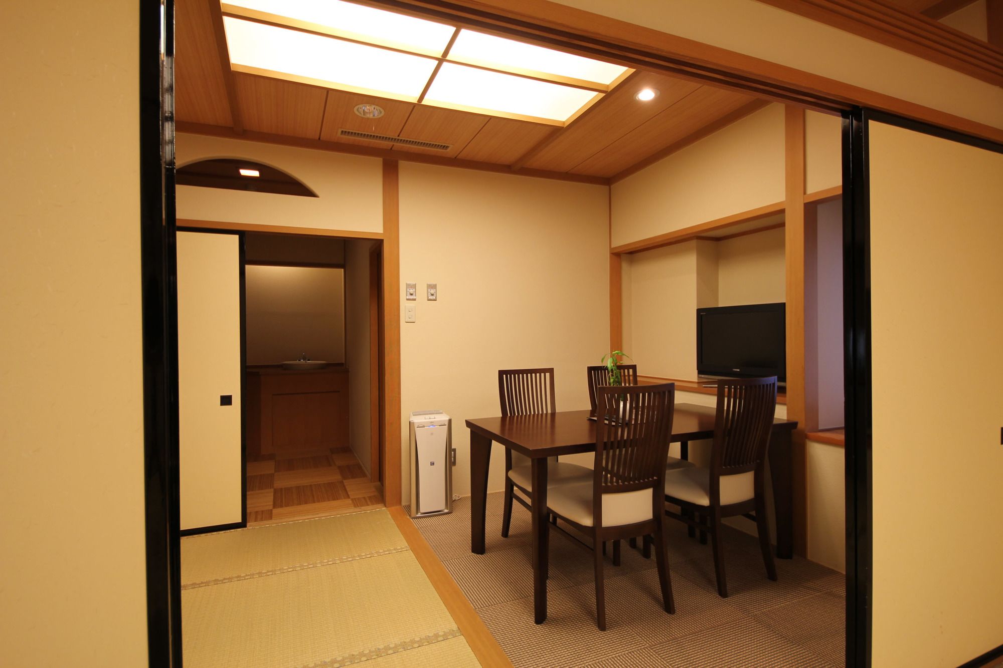 Okunoin Hotel Tokugawa
