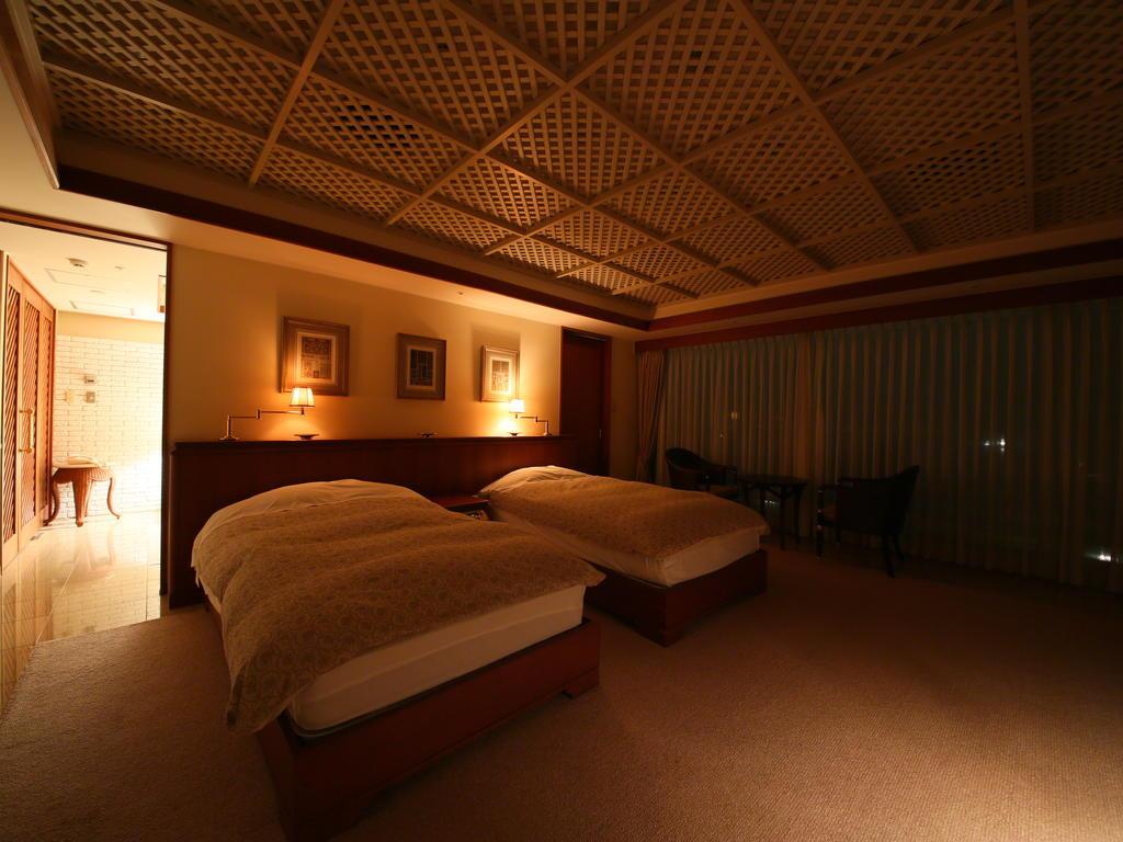 Crystal View Hotel
