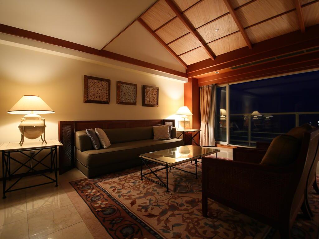 Crystal View Hotel