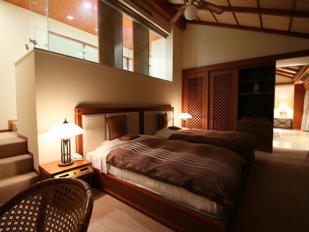 Crystal View Hotel