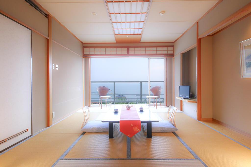 Crystal View Hotel