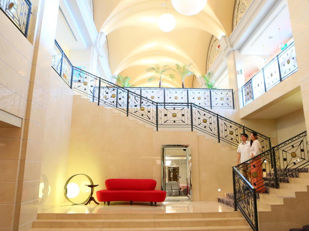 Crystal View Hotel