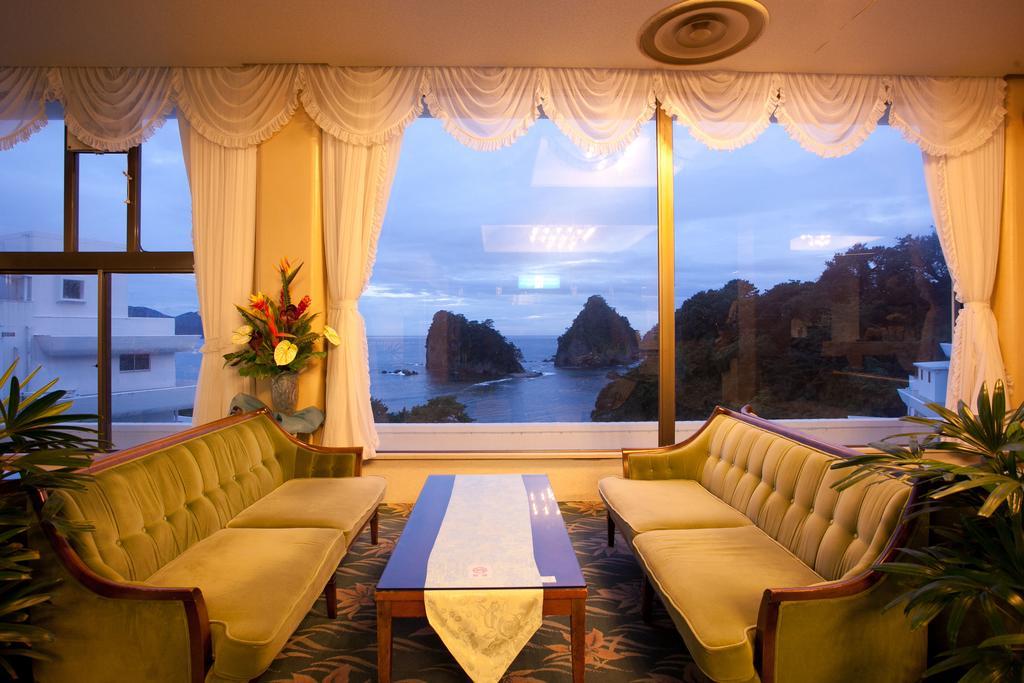 Dogashima Onsen Hotel