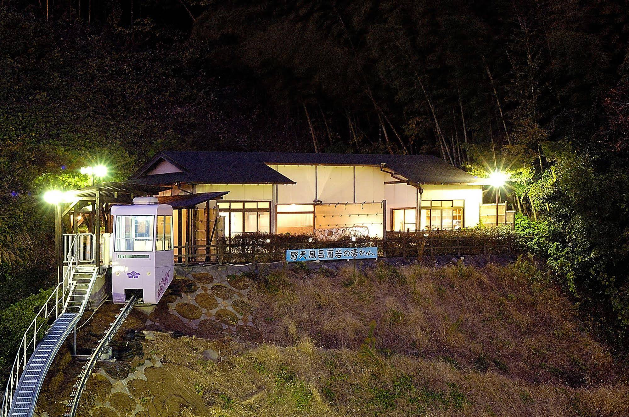 Kirakankou Hotel