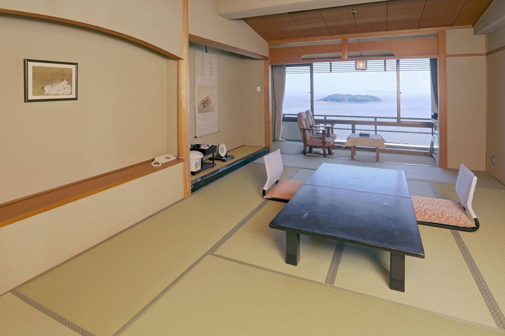Kirakankou Hotel
