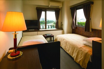 Okazaki New Grand Hotel