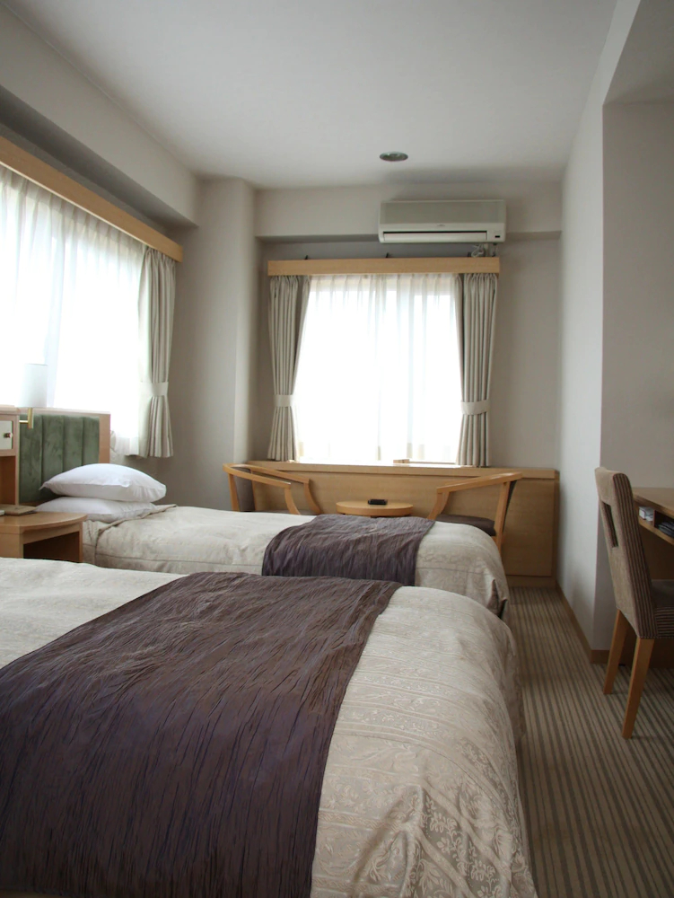 Okazaki New Grand Hotel