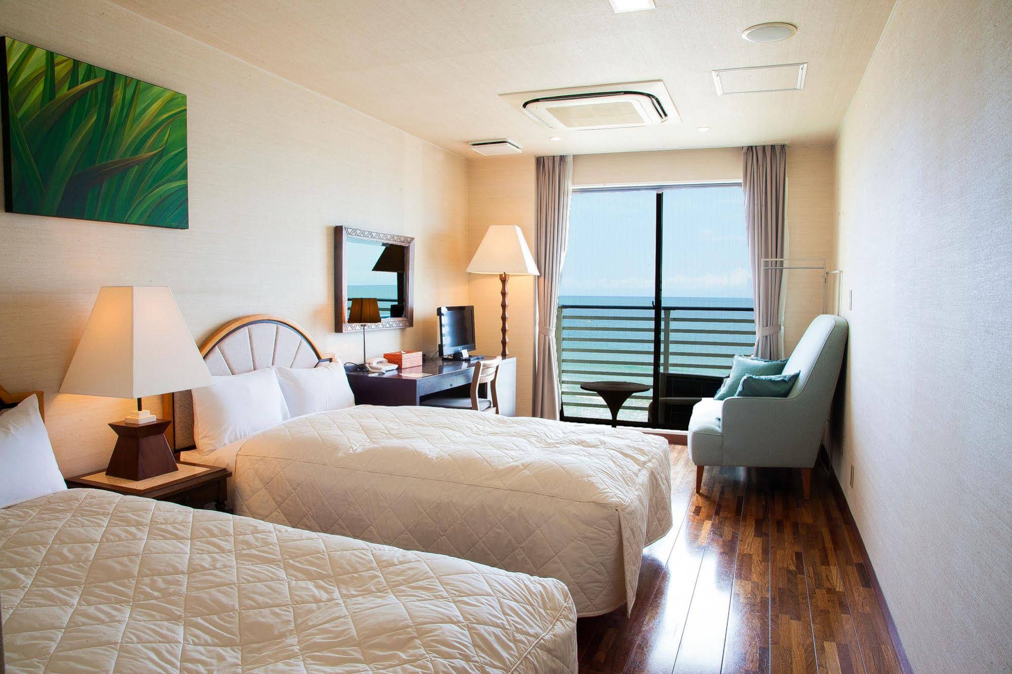 Sayan Terrace Hotel & Resort