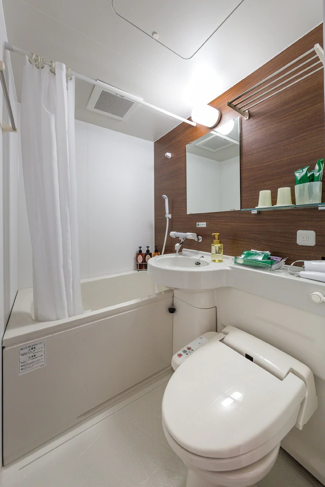 Hotel Route-Inn Sakurai Ekimae