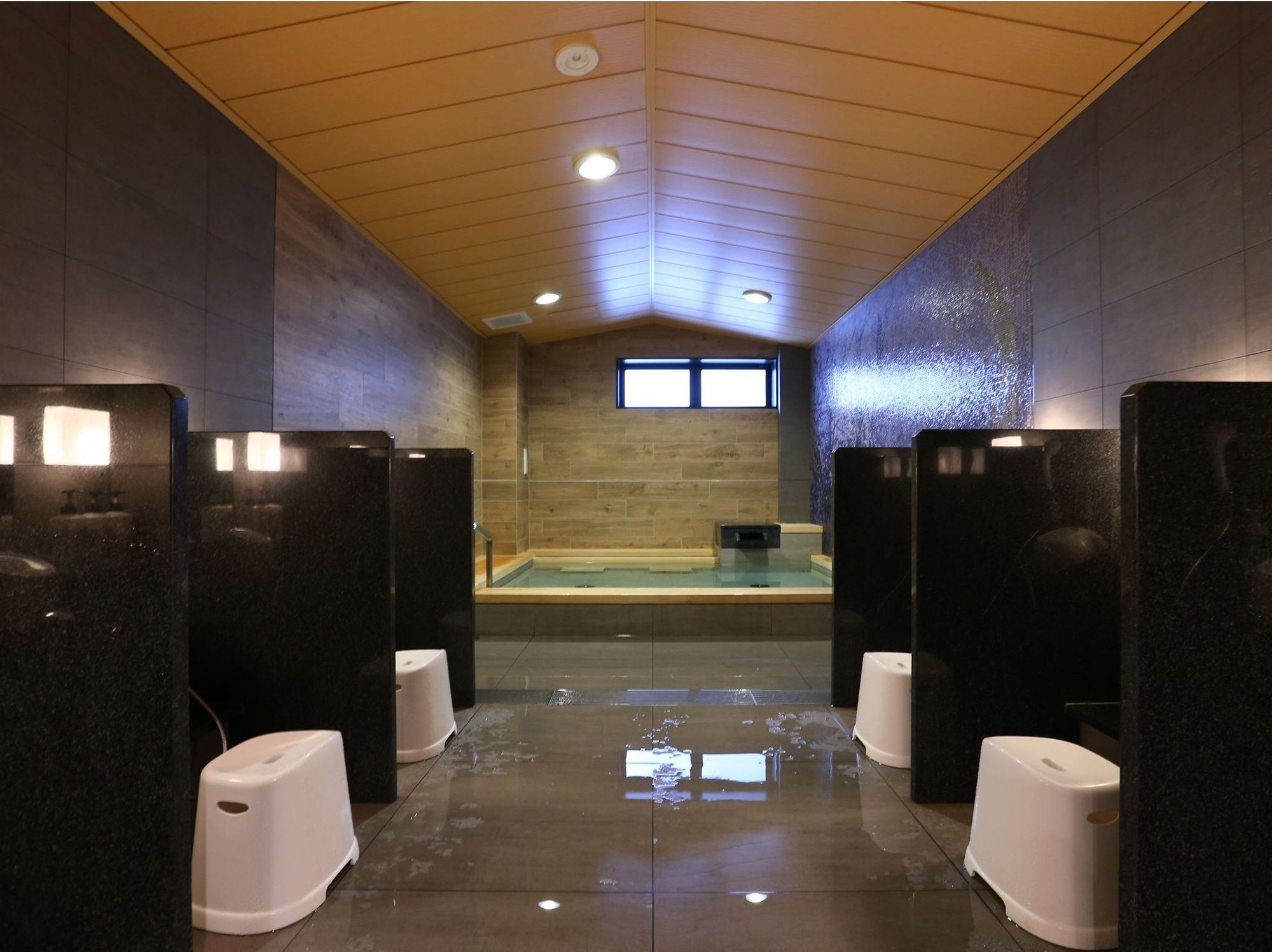 Almont Hotel