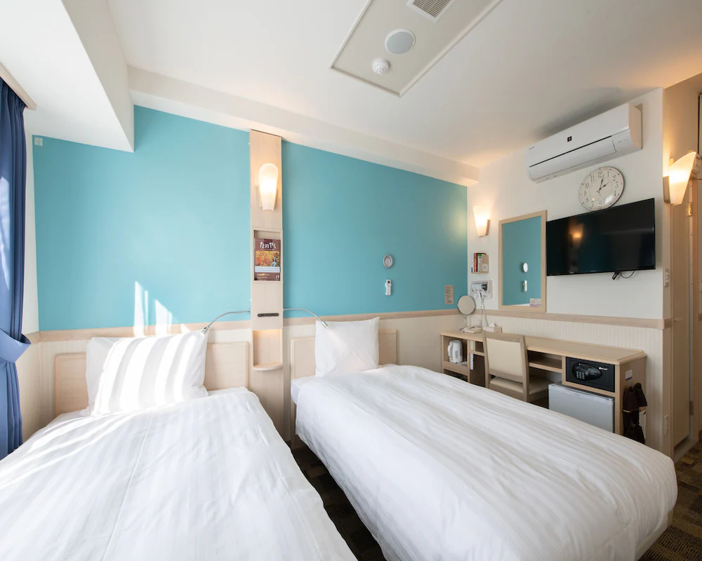 Toyoko Inn Shiki-eki Higashi-guchi