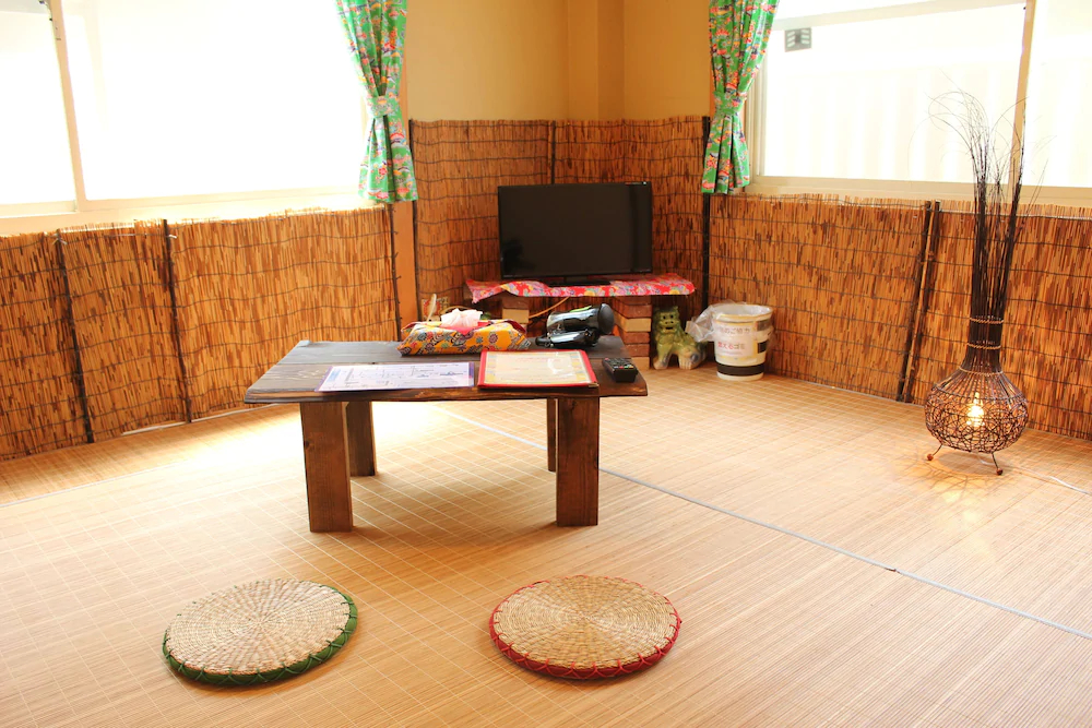 Bali & Cat Guest House Meong