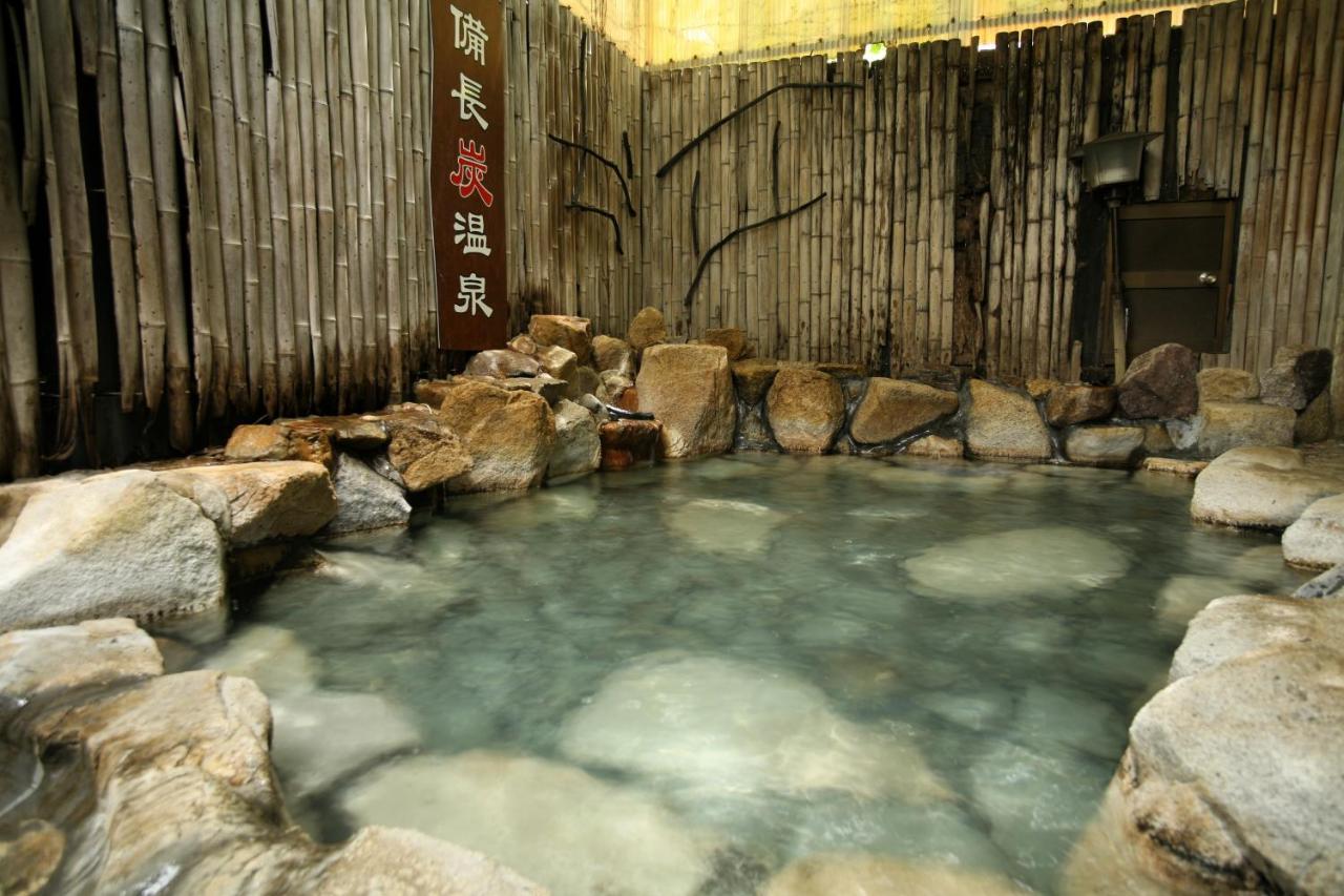 Nanki Shirahama Onsen Shirahamakan