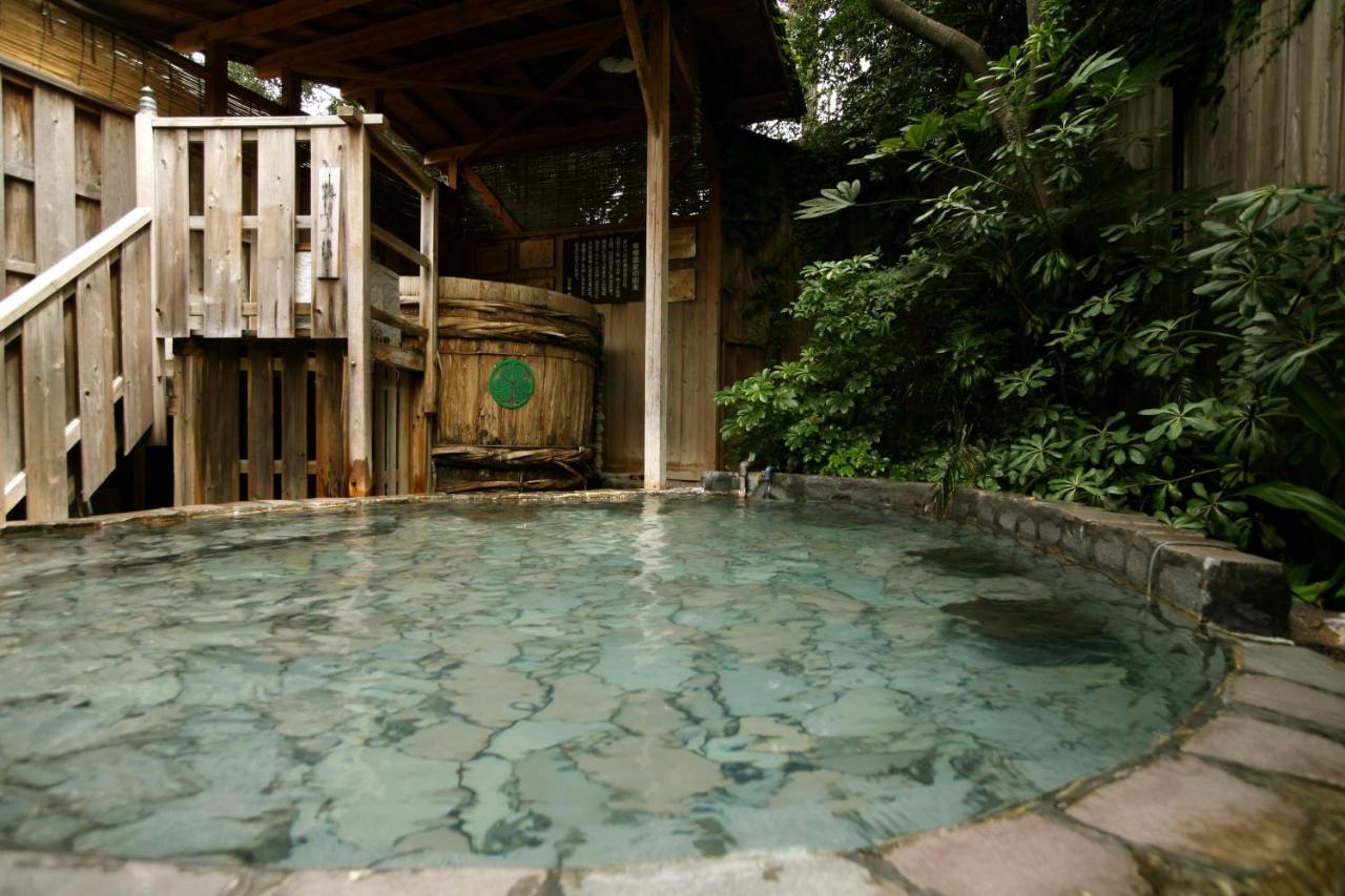 Nanki Shirahama Onsen Shirahamakan