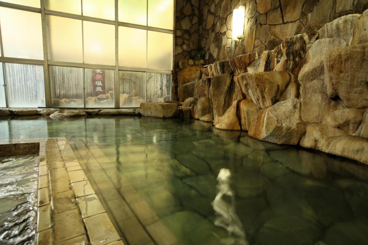Nanki Shirahama Onsen Shirahamakan