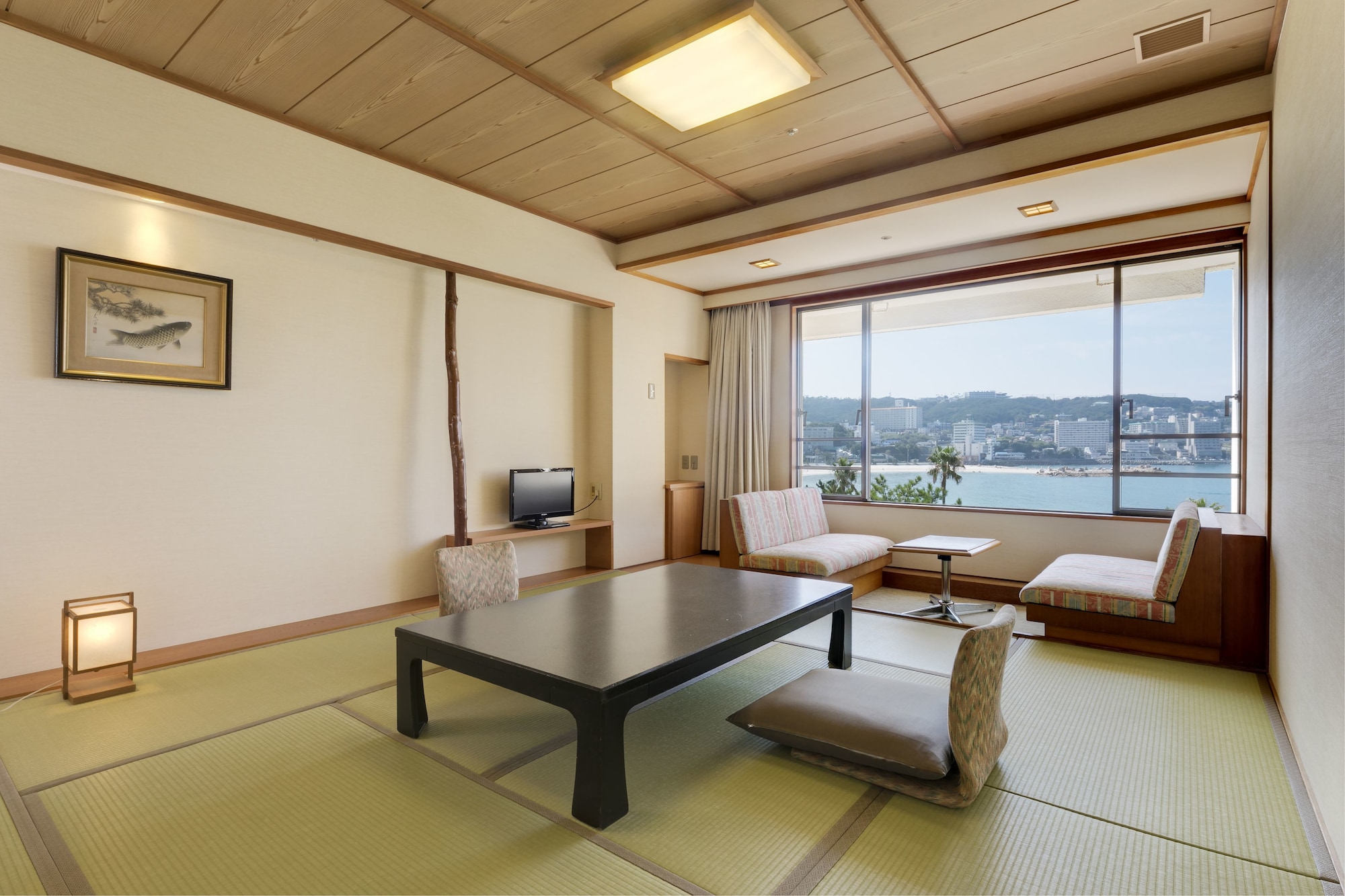 Shiraraso Grand Hotel