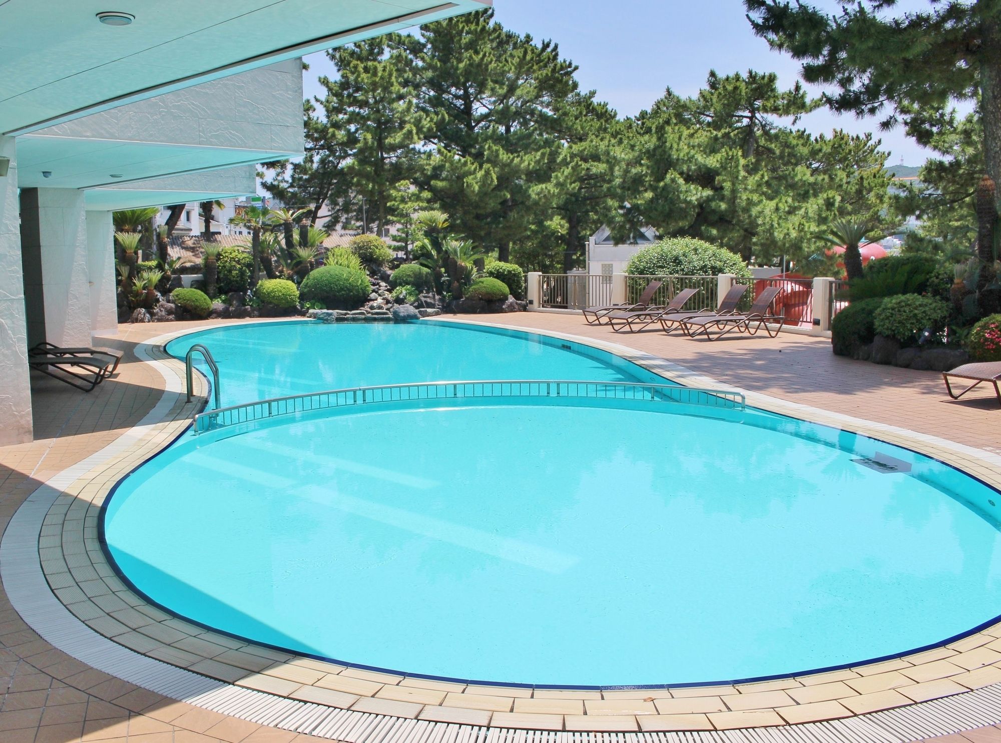 Shiraraso Grand Hotel