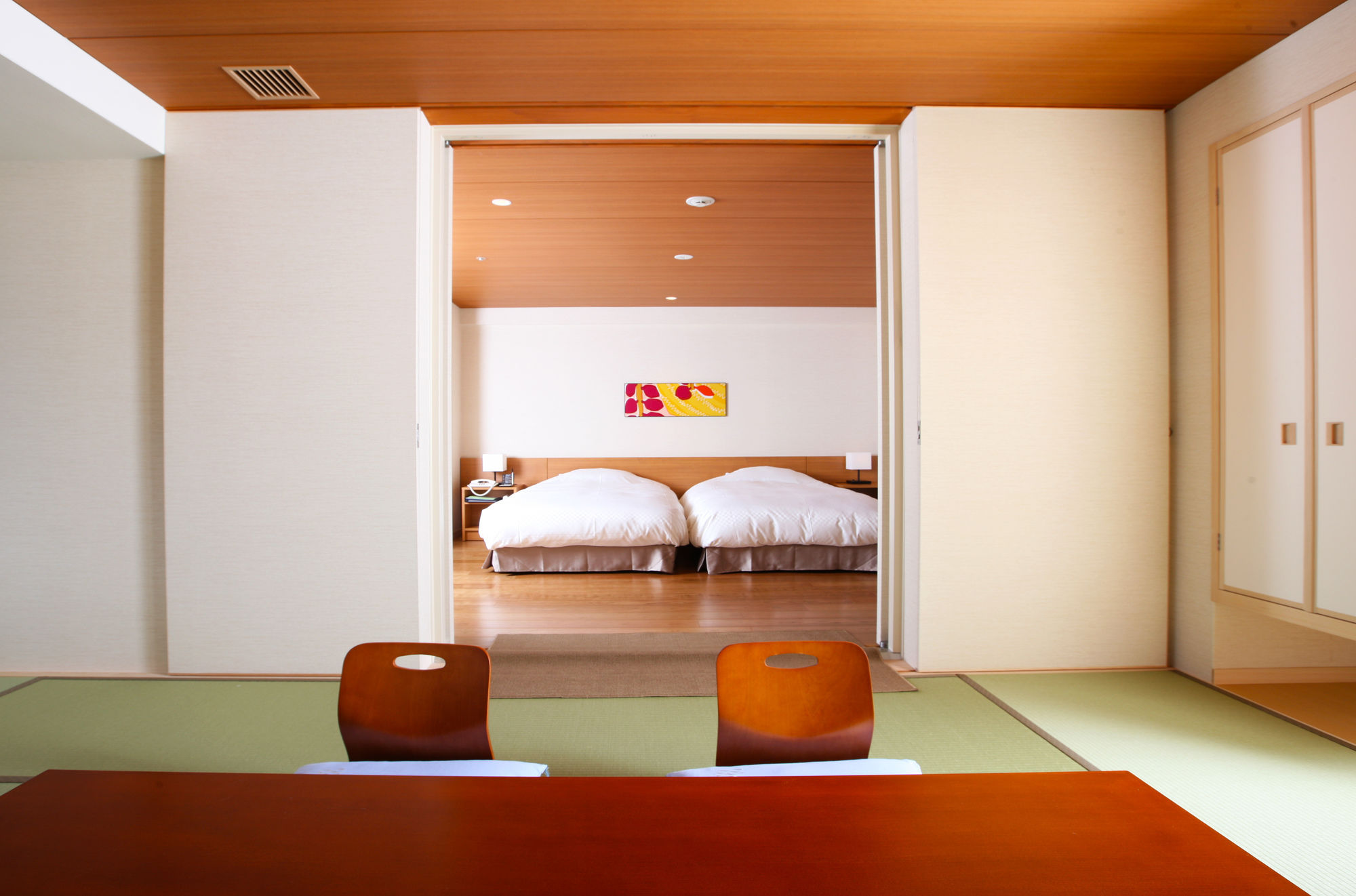 Shiraraso Grand Hotel