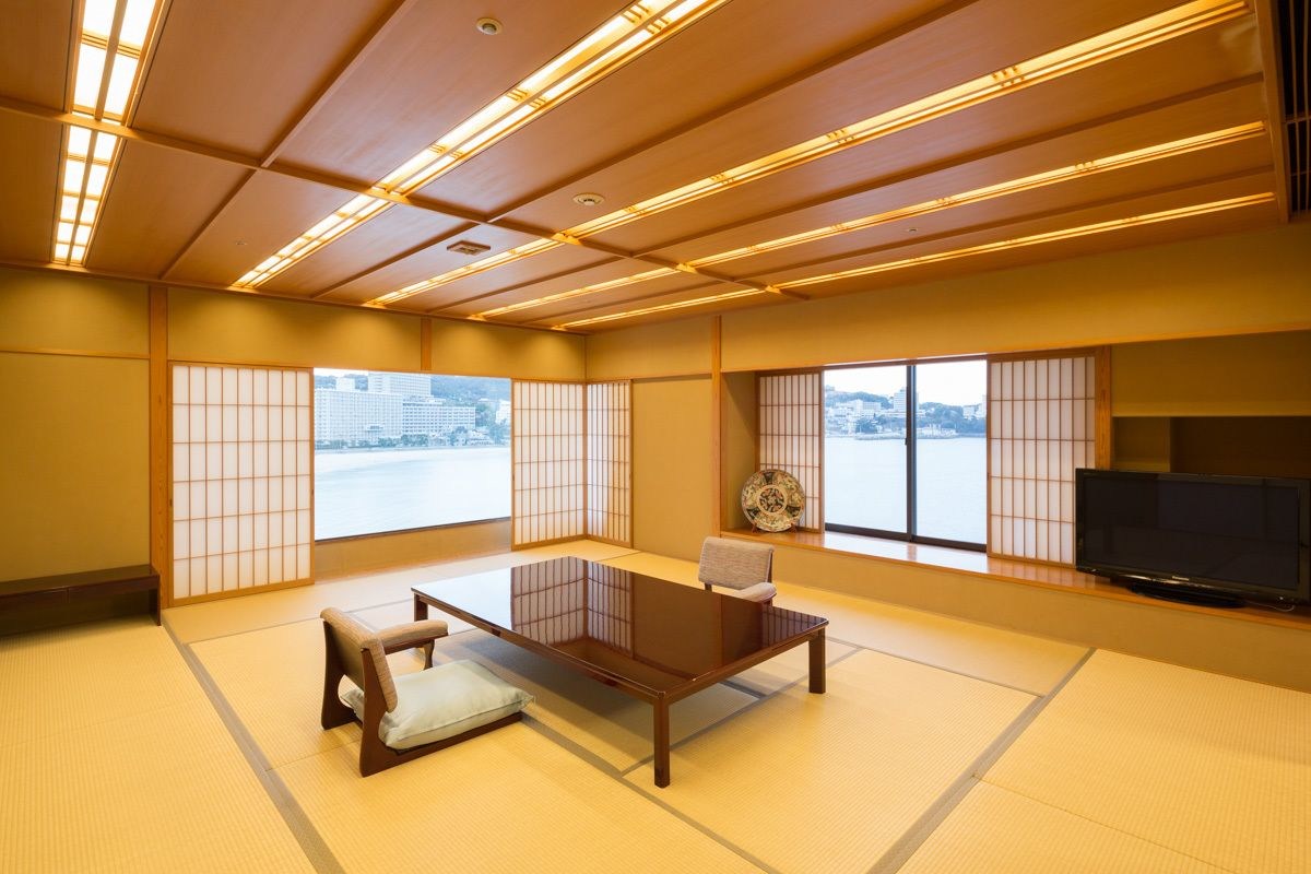 Shiraraso Grand Hotel