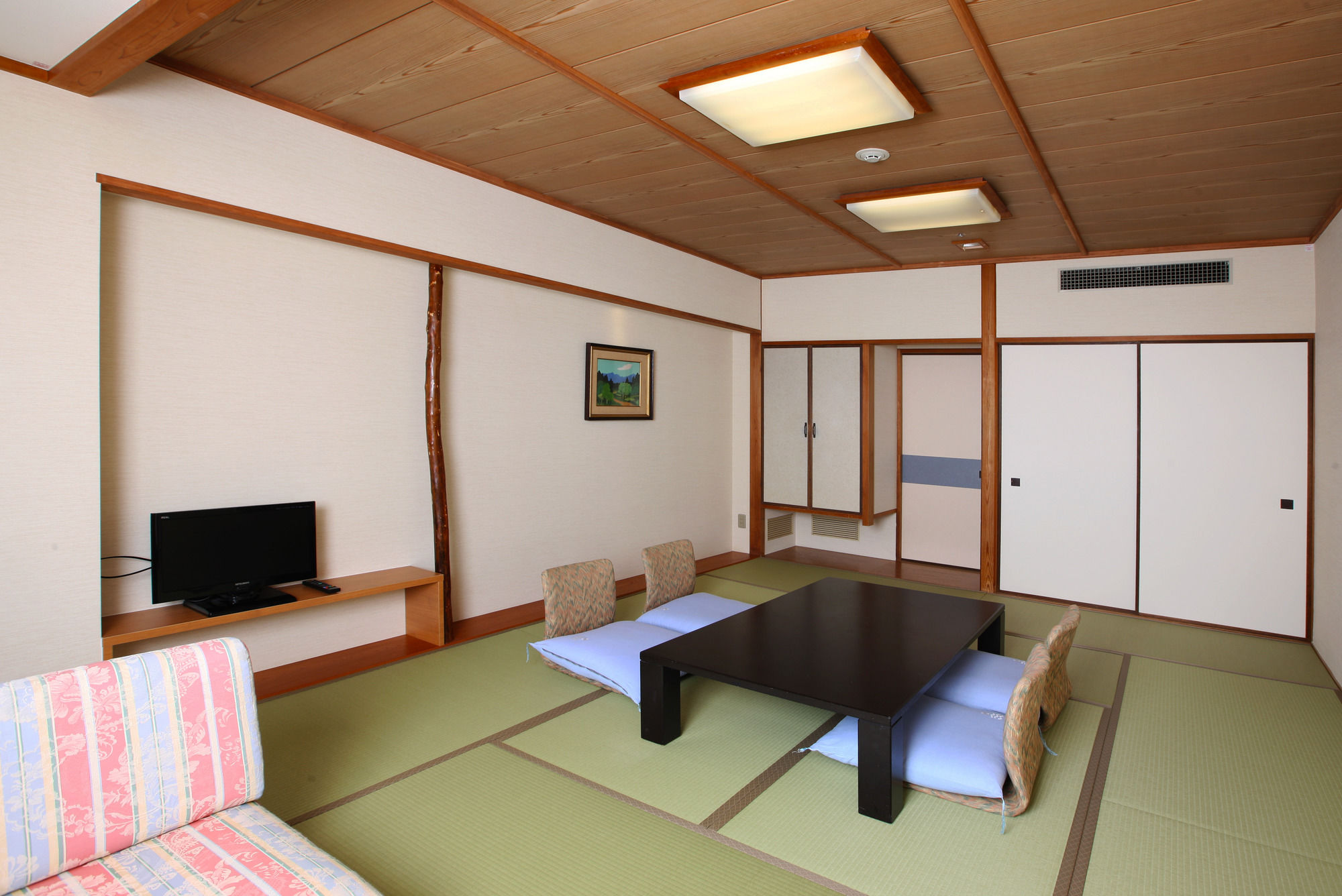 Shiraraso Grand Hotel