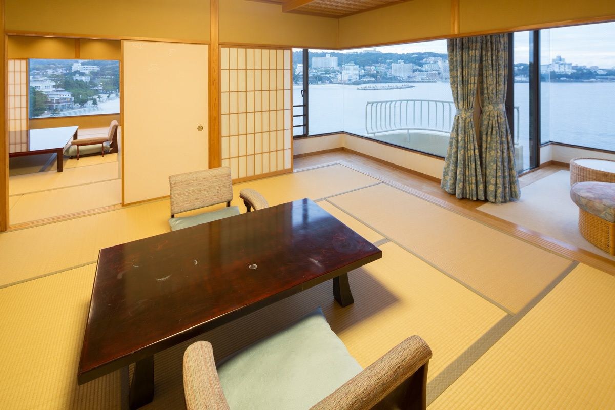 Shiraraso Grand Hotel
