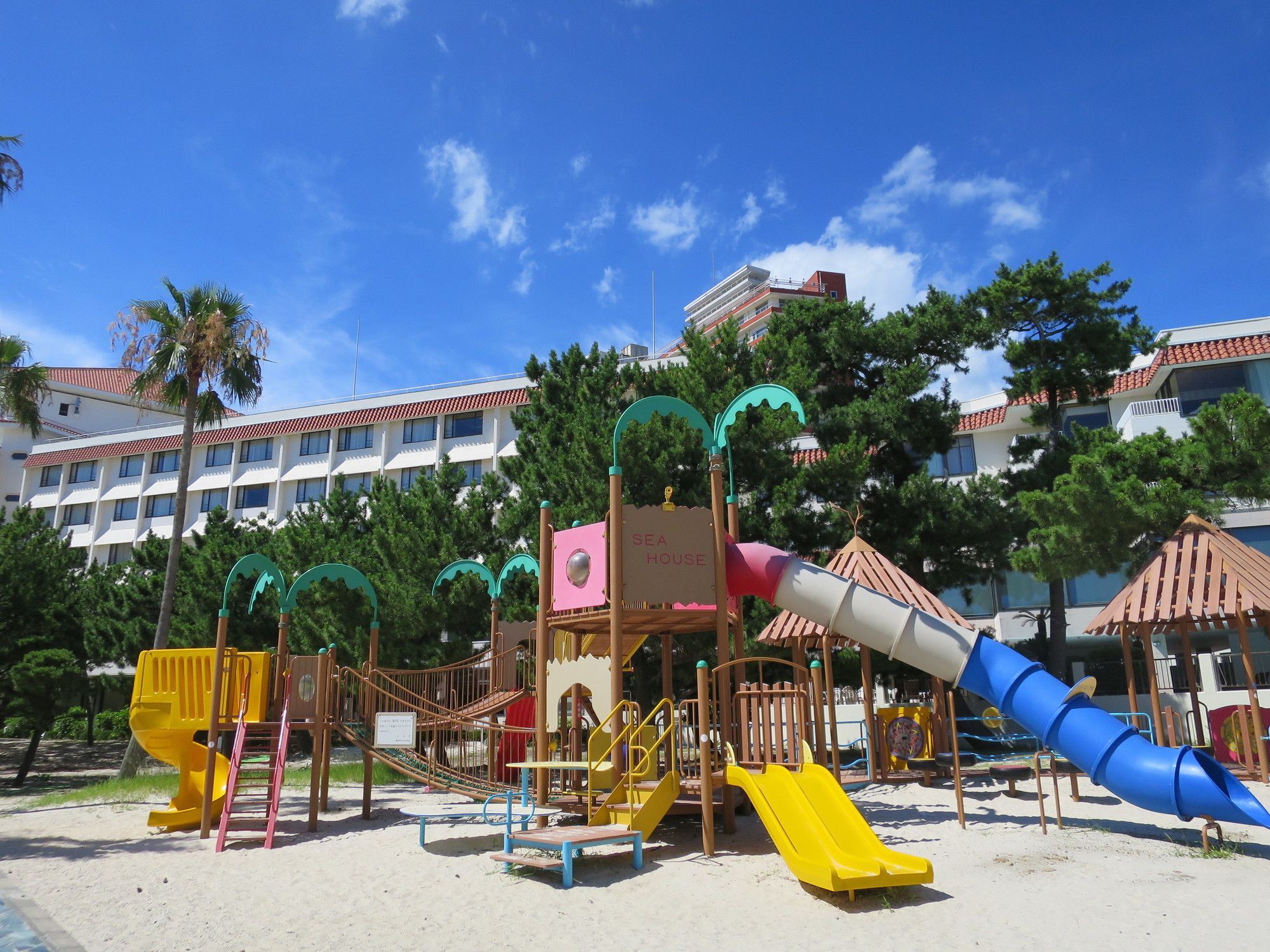 Shiraraso Grand Hotel