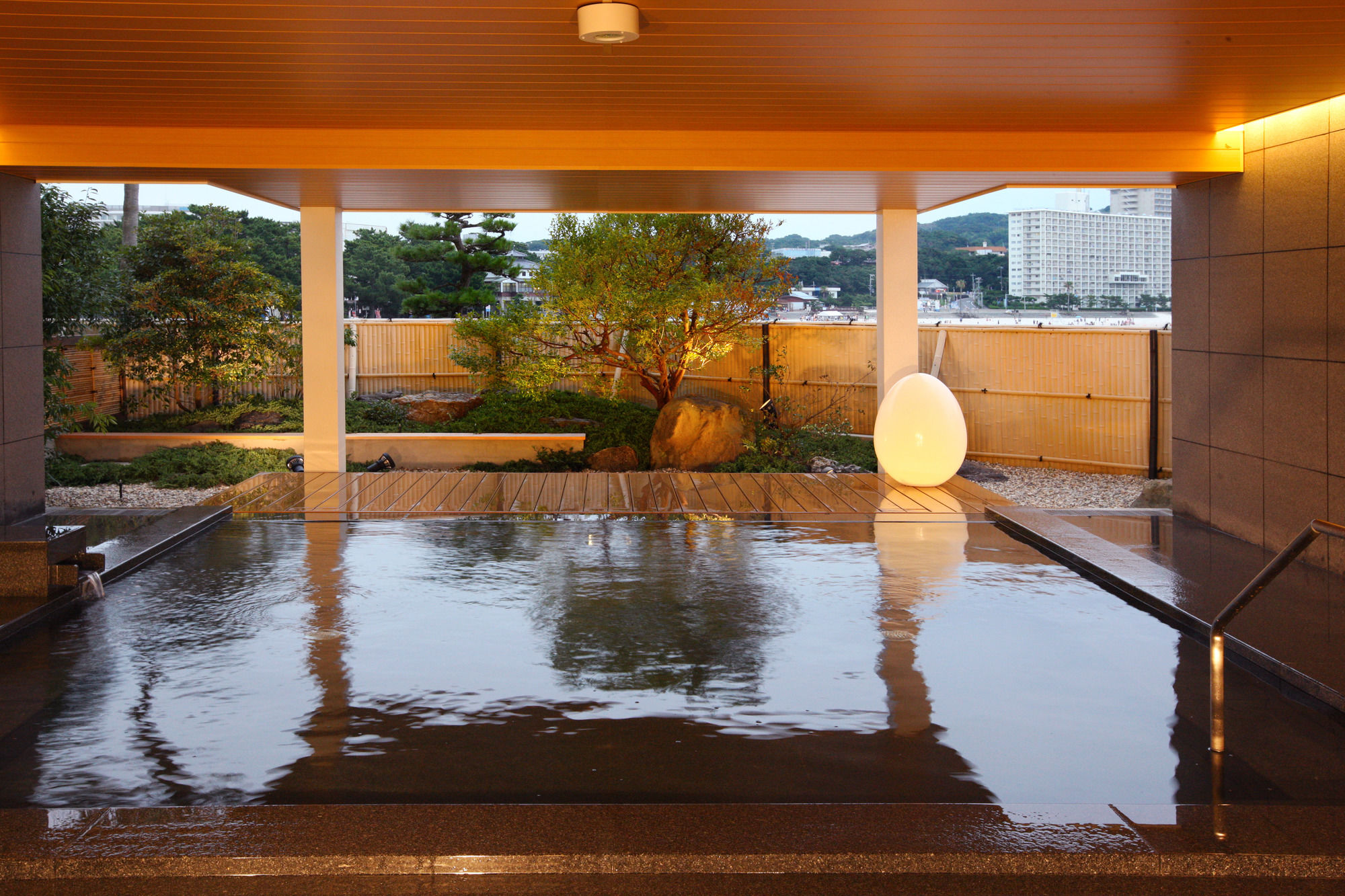 Shiraraso Grand Hotel