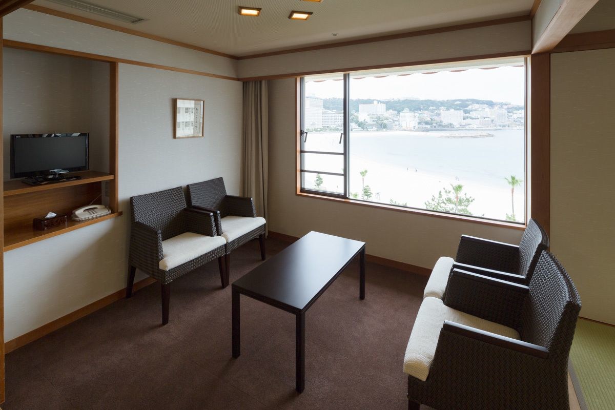 Shiraraso Grand Hotel